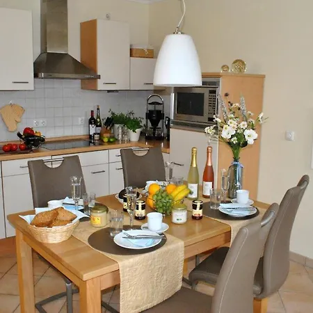 Renovierte Mit 2 Slz, Balkon, Waschmaschine * Kuehlungsborn